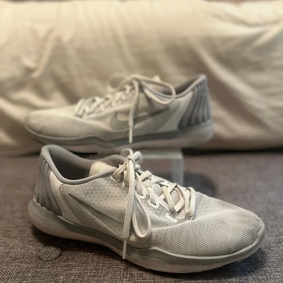 Nike Light Gray Mesh Sneakers Nike Tanjun Wolf Grey / White - Ankle-High Mesh Running Shoe  main image 3